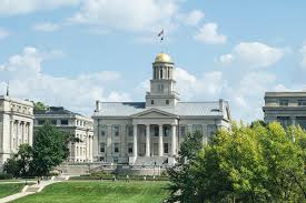 جامعات أمريكية بمعدلات قبول عالية